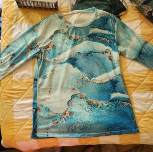 Women's XL lightweight shirt,  dry-wicking